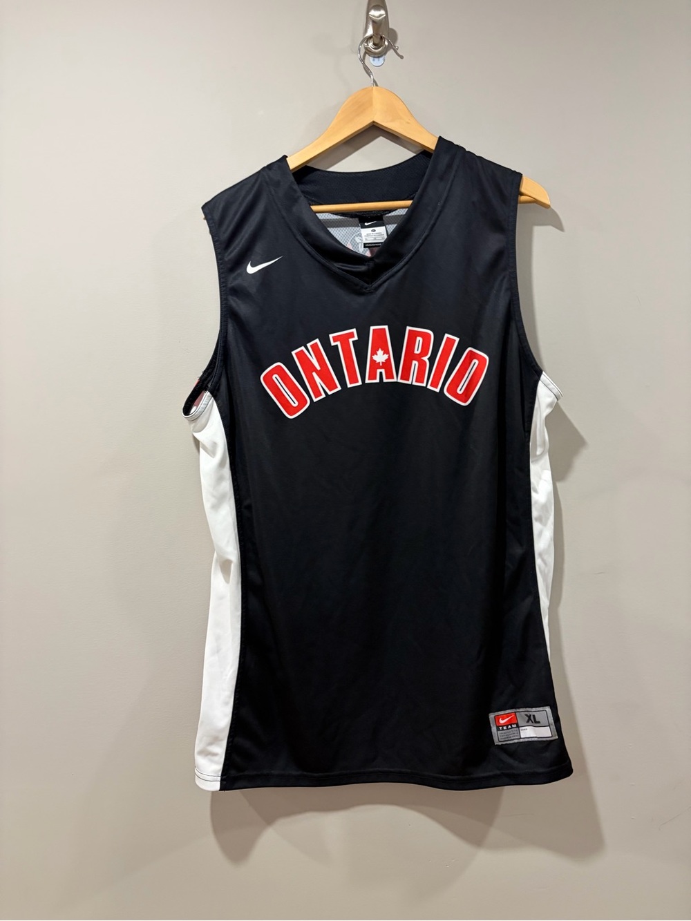 Nike Team Ontario Basketball Jersey Black Red White Men’s XL Canada